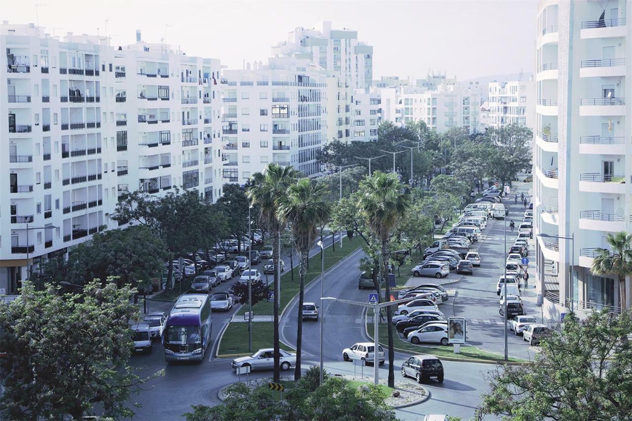 Apartamento T1, 50 Metros Da Praia Appartement Quarteira Buitenkant foto