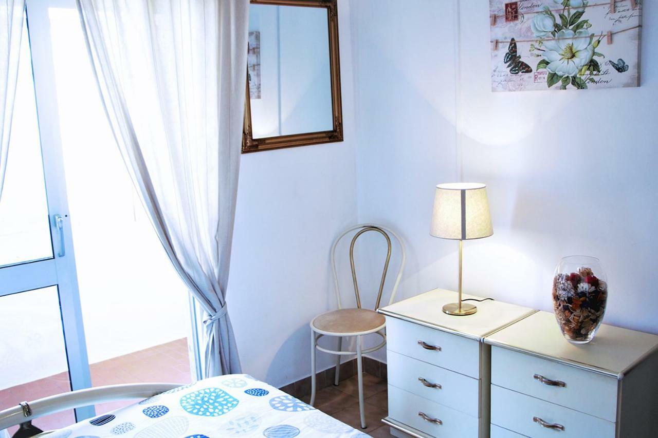 Apartamento T1, 50 Metros Da Praia Appartement Quarteira Buitenkant foto